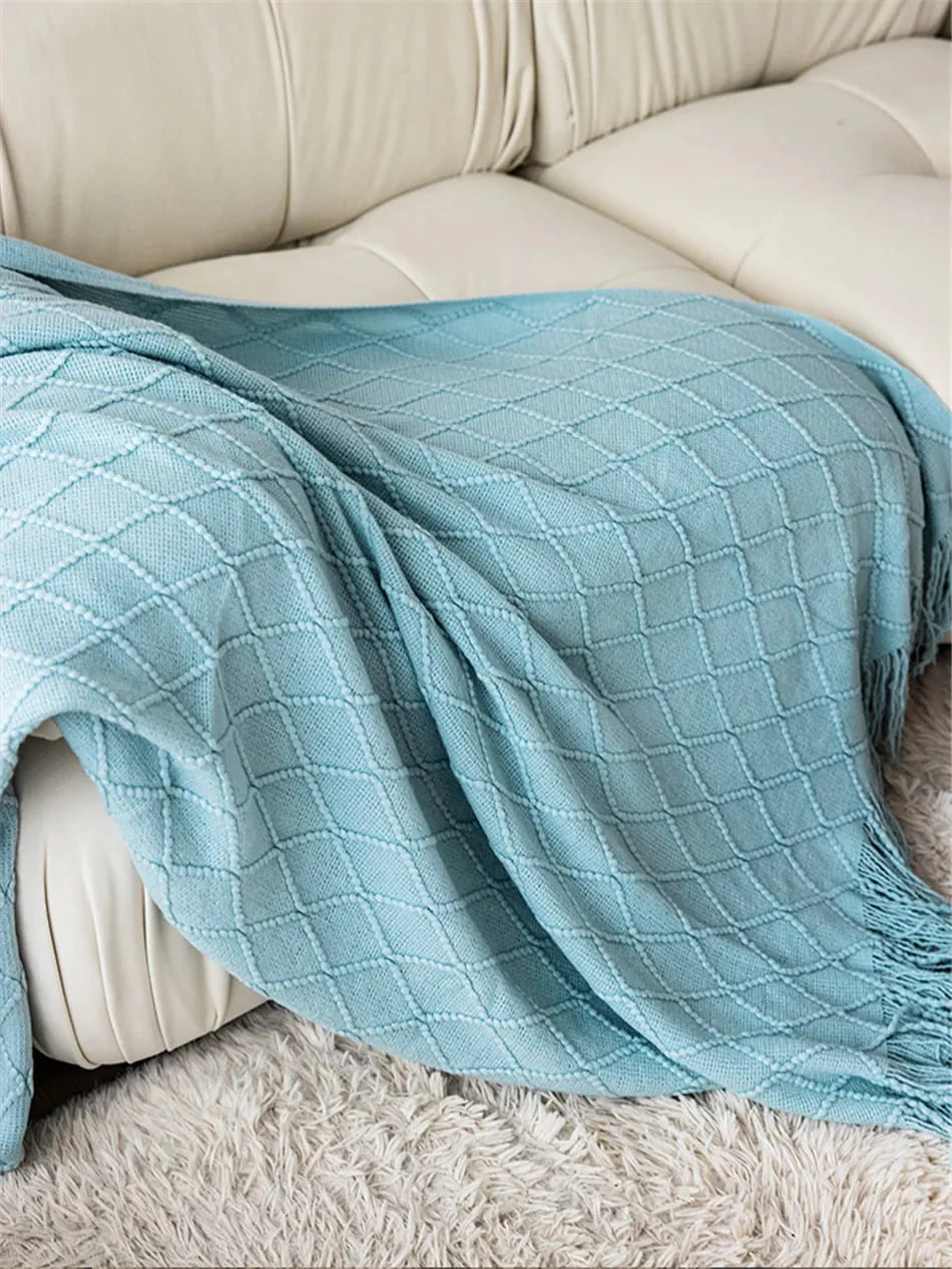 Plaid Bleu Clair Élégant : Douceur et Raffinement pour un Intérieur Chaleureux