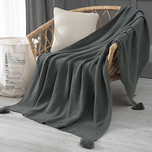 Plaid à Maille Torsadée Gris : Élégance et Douceur Absolue