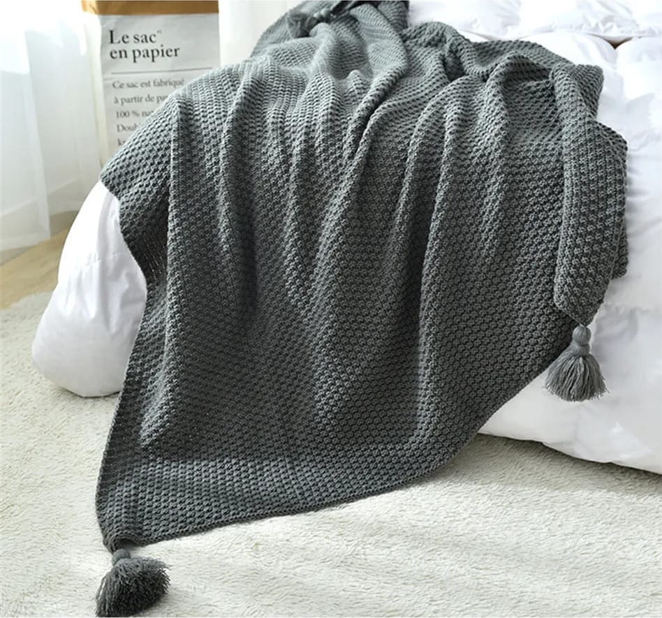 Plaid à Maille Torsadée Gris : Élégance et Douceur Absolue
