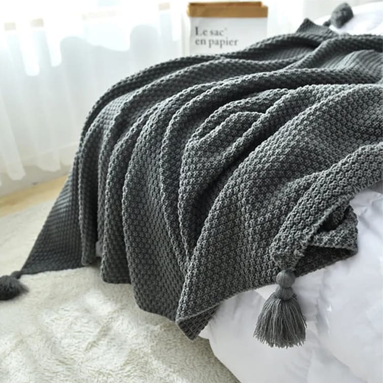 Plaid à Maille Torsadée Gris : Élégance et Douceur Absolue
