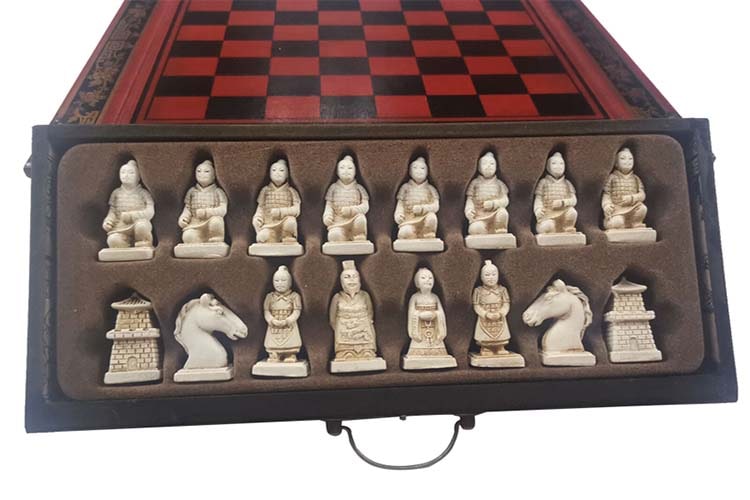 Jeu d'échec de luxe en bois de santal et d’ébène